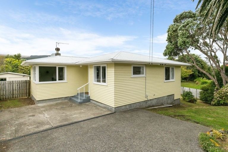 Photo of property in 139 Rawhiti Road, Pukerua Bay, 5026