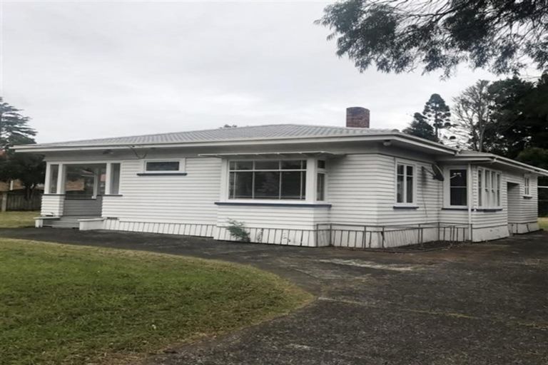 Photo of property in 6 Lincoln Road, Henderson, Auckland, 0610