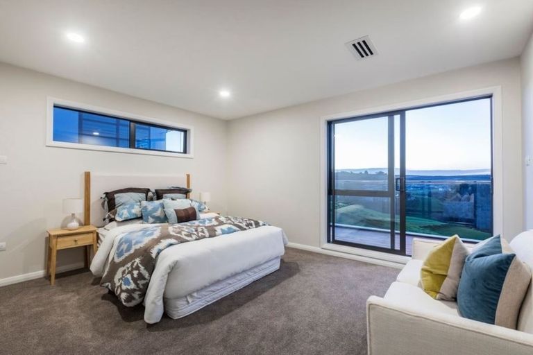 Photo of property in 7 Headland Drive, Long Bay, Auckland, 0630