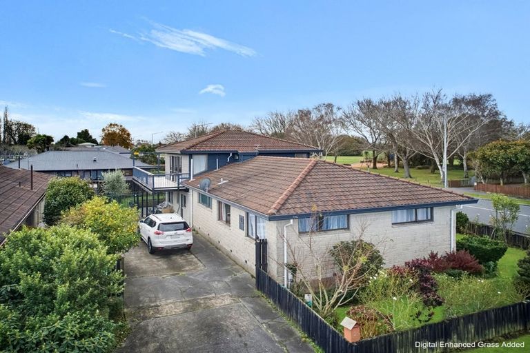 Photo of property in 2 Regency Crescent, Redwood, Christchurch, 8051