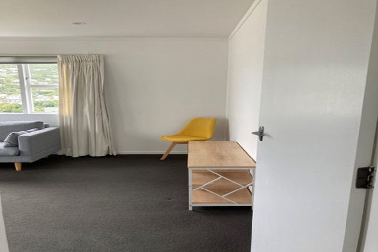 Photo of property in 47 Chartwell Drive, Crofton Downs, Wellington, 6035