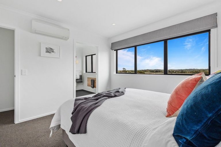 Photo of property in 3/2 Frances Bryers Road, Hobsonville, Auckland, 0616