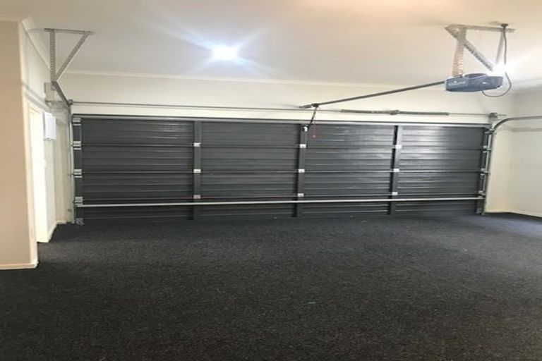 Photo of property in 11b Nimstedt Avenue, Oteha, Auckland, 0632