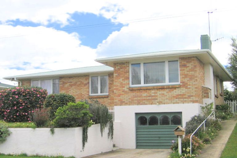 Photo of property in 50 Kingswood Road, Brookfield, Tauranga, 3110