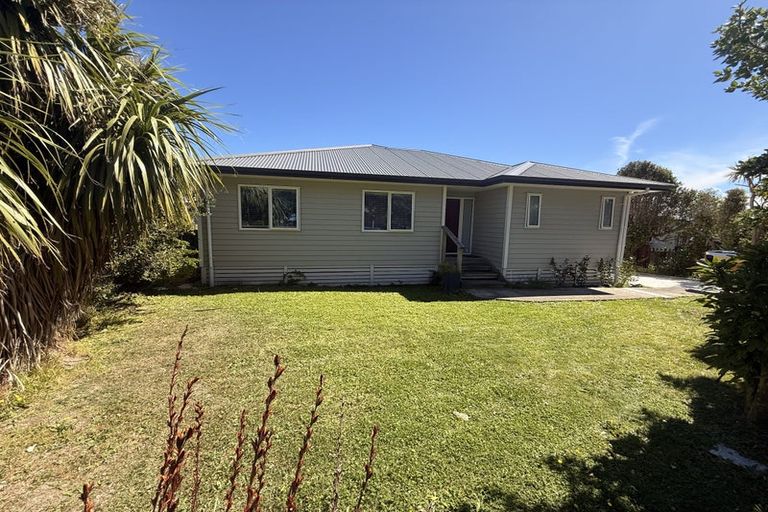 Photo of property in 5 Richard Street, Titahi Bay, Porirua, 5022