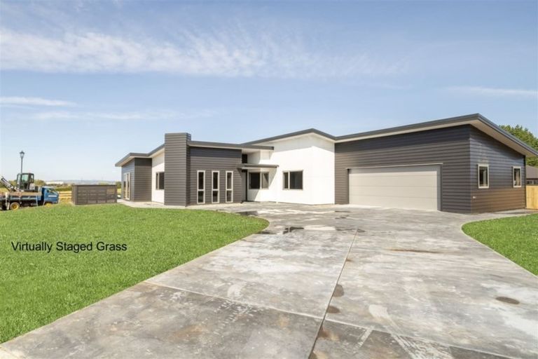 Photo of property in 7 Mercade Close, Stratford, 4332