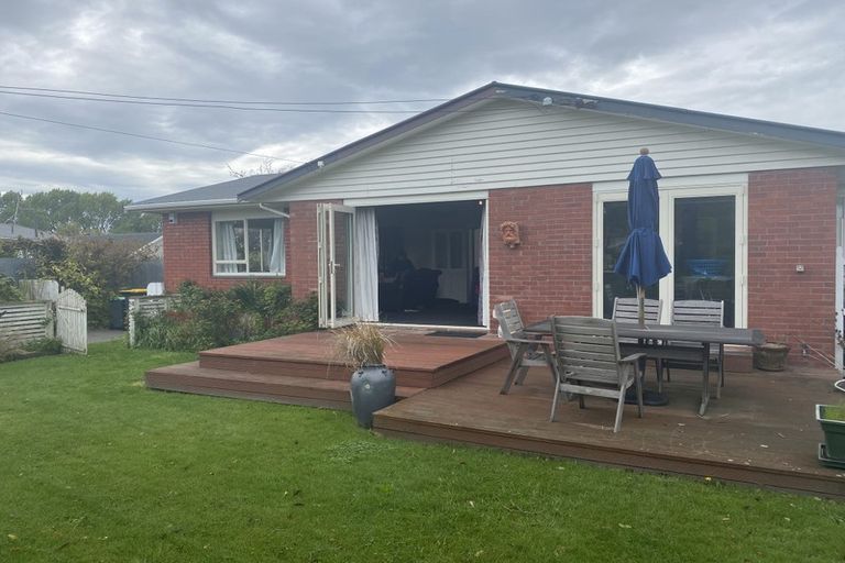 Photo of property in 86 Cutts Road, Russley, Christchurch, 8042