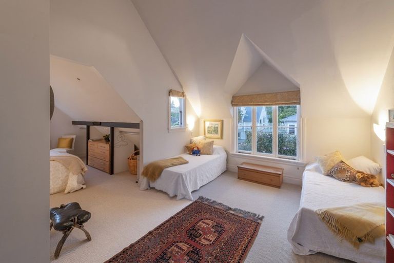 Photo of property in 28 Burma Road, Khandallah, Wellington, 6035