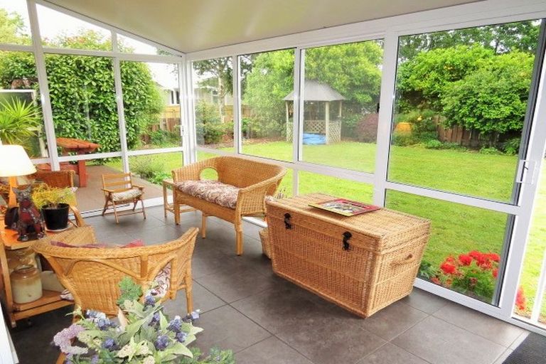 Photo of property in 4 Faraday Street, Carterton, 5713