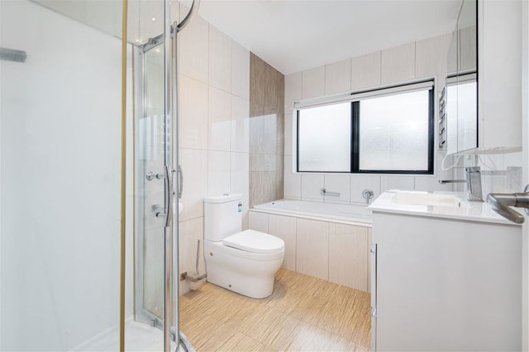 Photo of property in 57a Glendene Avenue, Glendene, Auckland, 0602