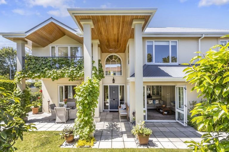 Photo of property in 138 Glandovey Road, Strowan, Christchurch, 8052