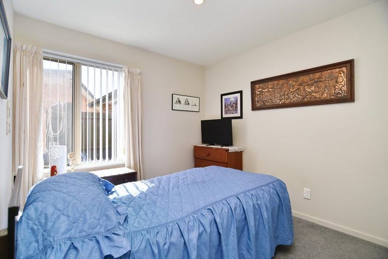 Photo of property in 14 Fulham Street, Islington, Christchurch, 8042
