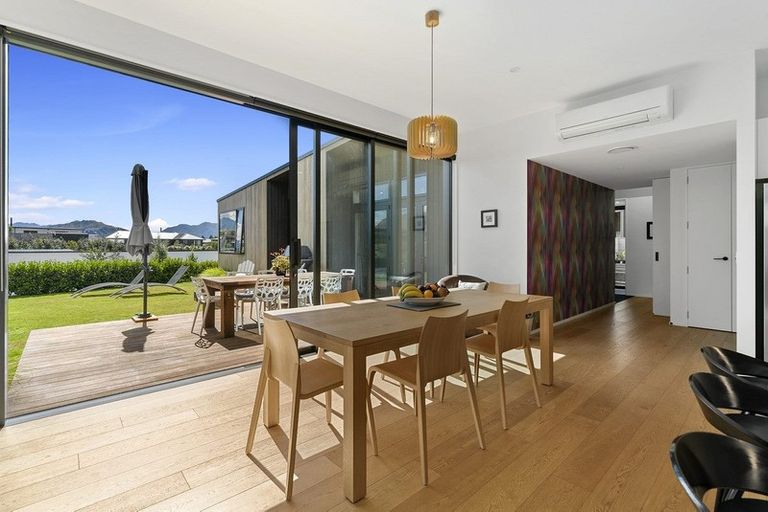 Photo of property in 38 Stackbrae Avenue, Wanaka, 9305