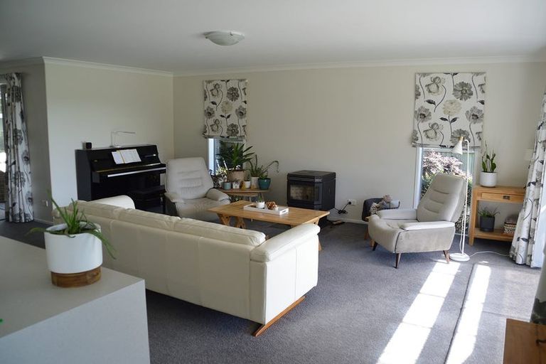 Photo of property in 59 Huntingdon Drive, Rangiora, 7400