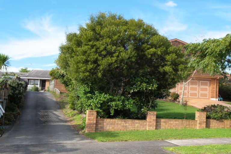 Photo of property in 2/16 Fieldstone Court, Northpark, Auckland, 2013