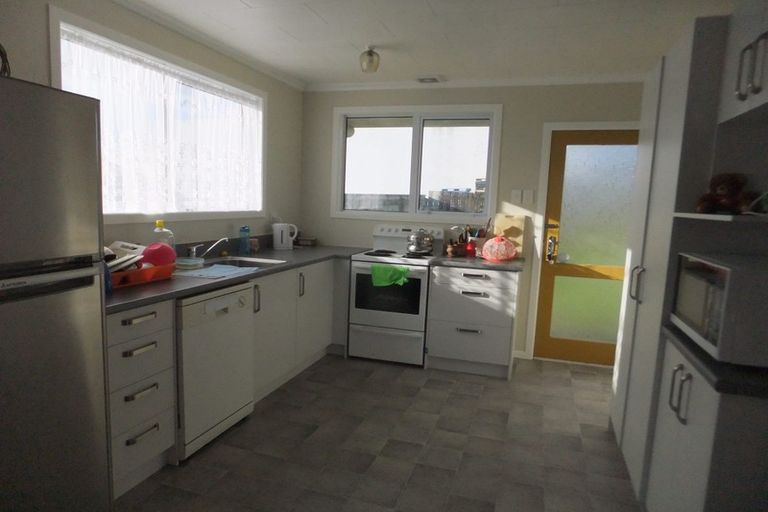 Photo of property in 65 Nevada Drive, Merrilands, New Plymouth, 4312