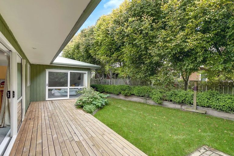 Photo of property in 63a Larsen Crescent, Tawa, Wellington, 5028