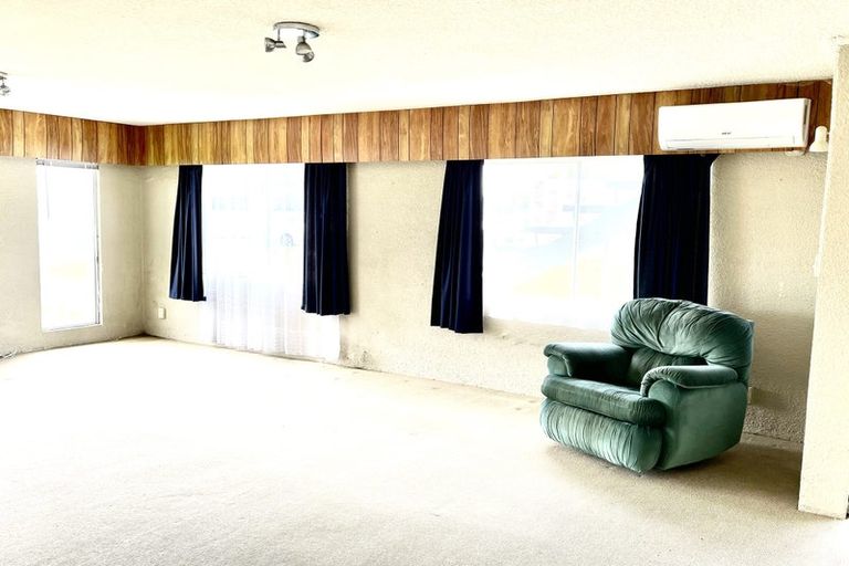 Photo of property in 6 Dudding Avenue, Northcote, Auckland, 0627