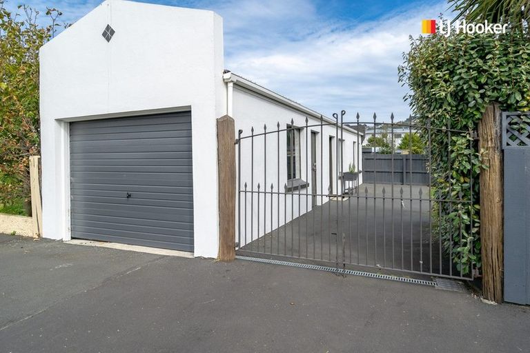 Photo of property in 65 Hargest Crescent, Saint Kilda, Dunedin, 9012