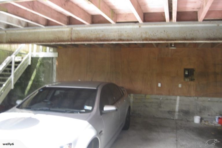 Photo of property in 15a Rakeiora Grove, Korokoro, Lower Hutt, 5012