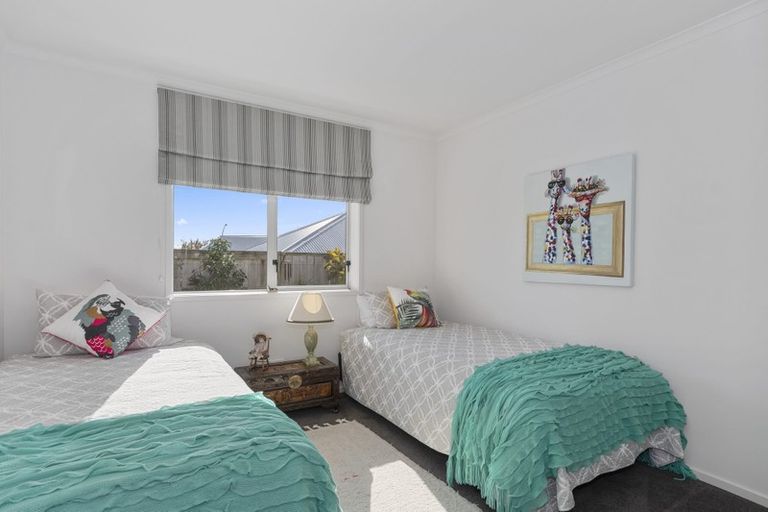 Photo of property in 2 Kakapo Place, Pyes Pa, Tauranga, 3112