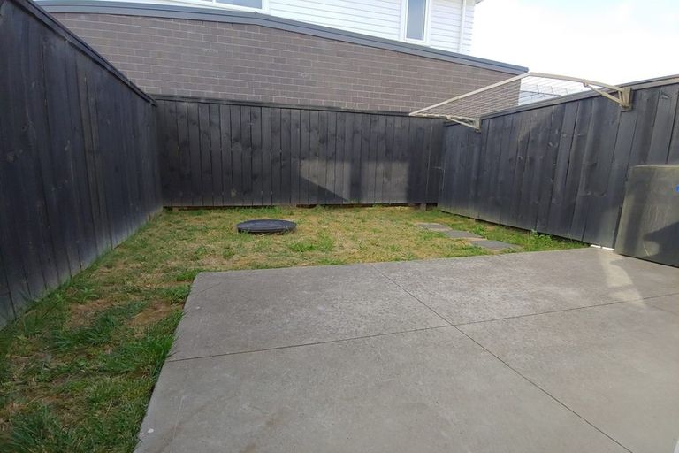 Photo of property in 9 Vincent Lane, Hobsonville, Auckland, 0616