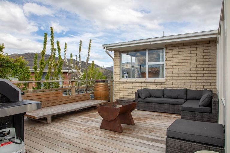 Photo of property in 60 Donegal Street, Cromwell, 9310