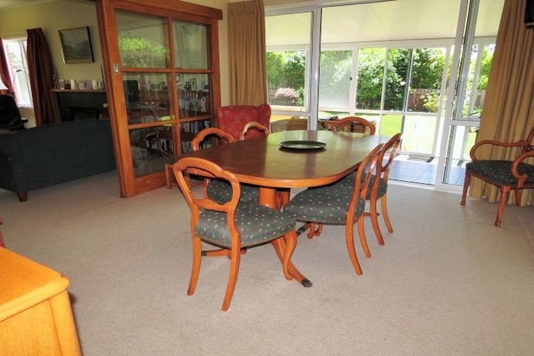 Photo of property in 4 Faraday Street, Carterton, 5713