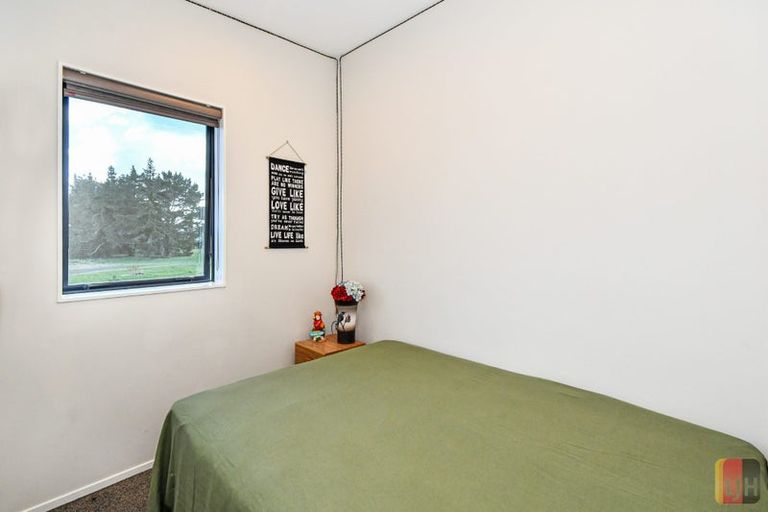 Photo of property in 2 Te Aparangi Road, Papakura, 2110