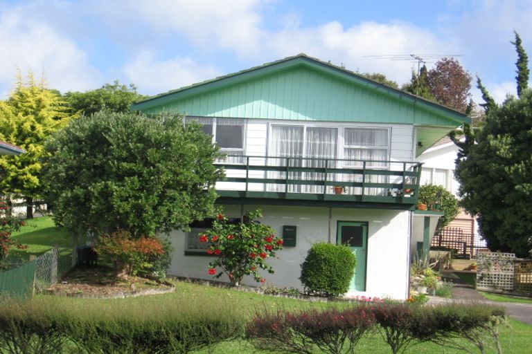 Photo of property in 26 Meilland Place, Glen Eden, Auckland, 0602