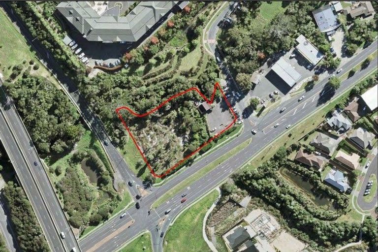 Photo of property in 157 Oteha Valley Road, Fairview Heights, Auckland, 0632