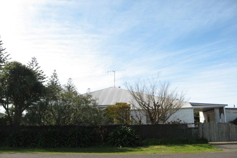 Photo of property in 340 Marine Parade, Wairoa, 4108