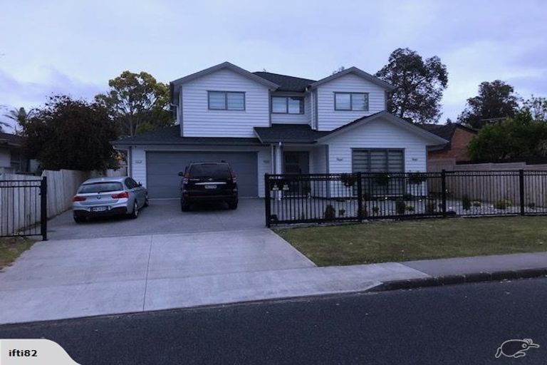 Photo of property in 30 Salamanca Road, Sunnynook, Auckland, 0620