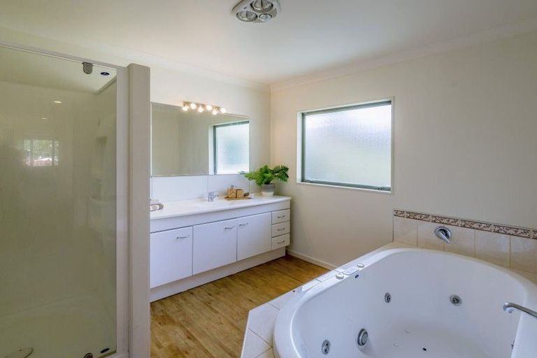 Photo of property in 3 Claremont Rise, Levin, 5510