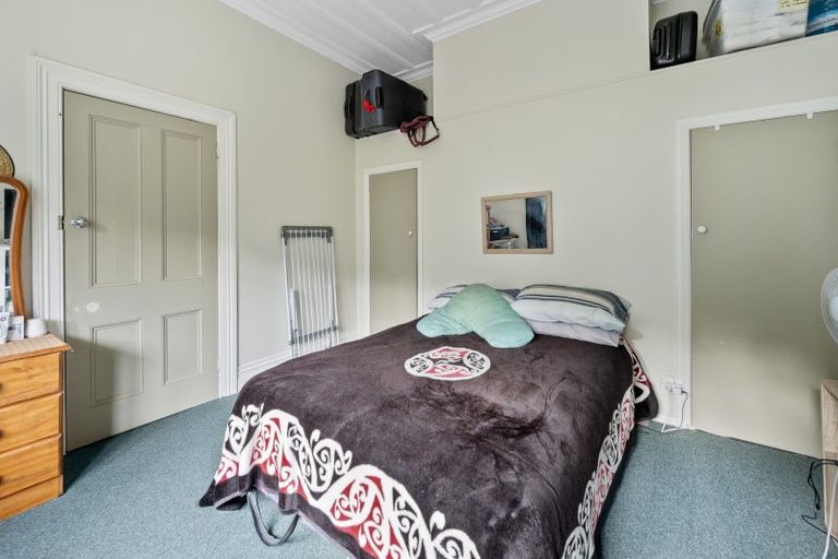 Photo of property in 39 Faraday Street, Hospital Hill, Napier, 4110