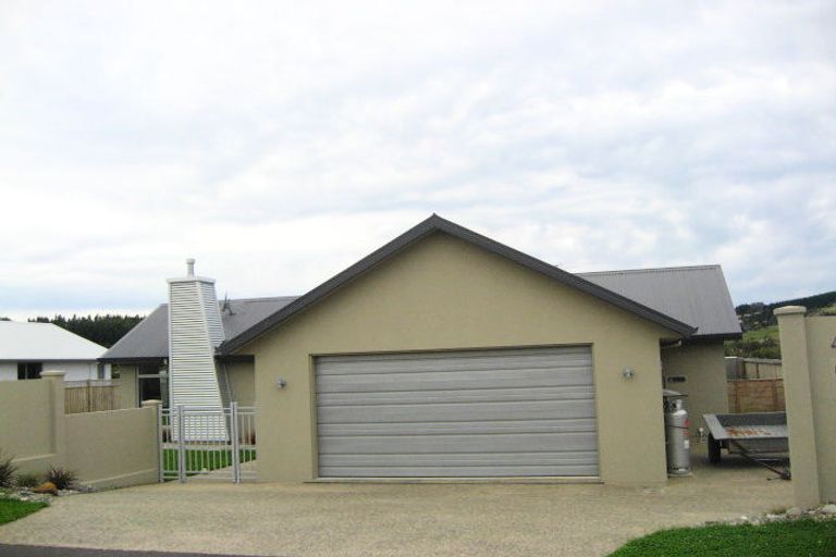 Photo of property in 44 Holyport Close, Fairfield, Dunedin, 9018