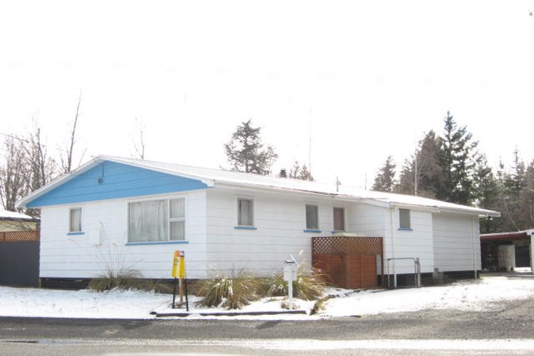 Photo of property in 3 Huxley Place, Twizel, 7901
