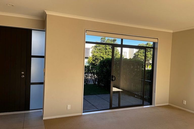 Photo of property in 51 Bluegrey Avenue, Stonefields, Auckland, 1072