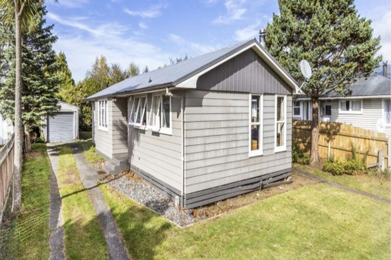 Photo of property in 11 Patikura Place, Turangi, 3334