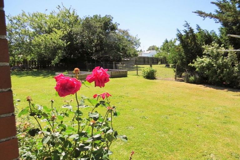 Photo of property in 4 Faraday Street, Carterton, 5713