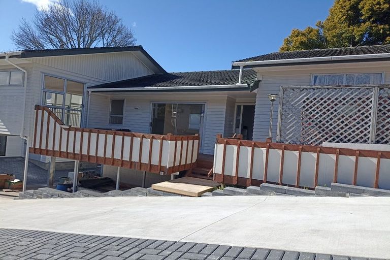 Photo of property in 29 Ayton Drive, Totara Vale, Auckland, 0629