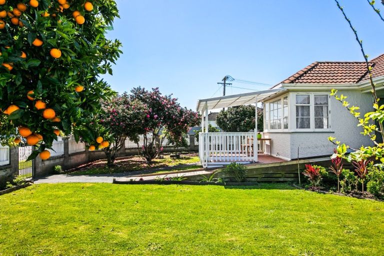 Photo of property in 238 Lytton Road, Elgin, Gisborne, 4010