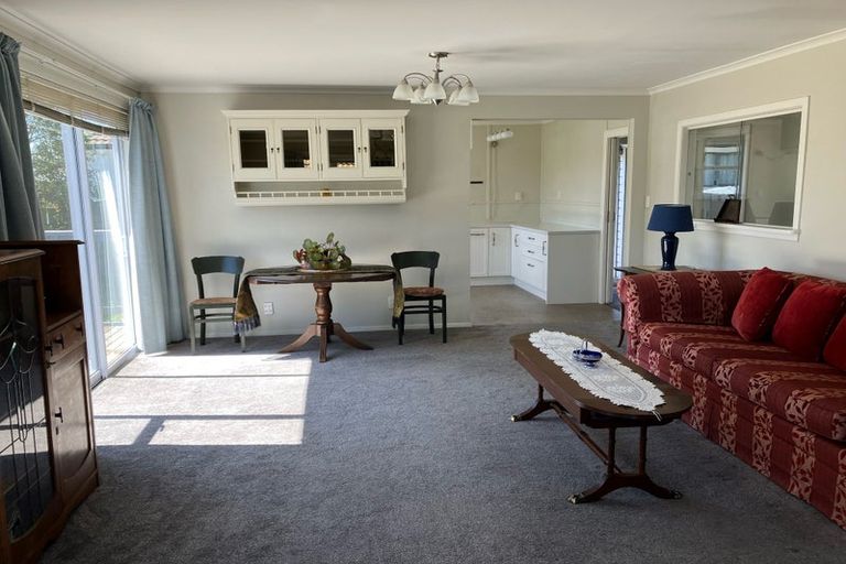 Photo of property in 24 Johnson Street, Milton, 9220