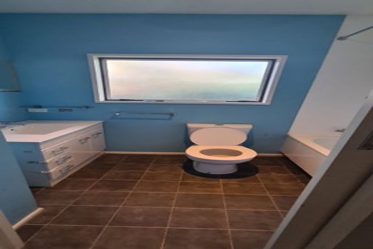 Photo of property in 90b Bryndwr Road, Bryndwr, Christchurch, 8052