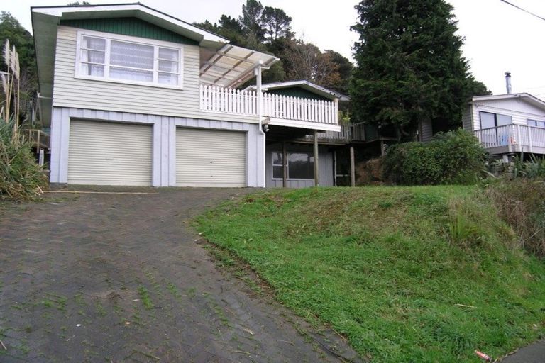 Photo of property in 182 George Street, Stokes Valley, Lower Hutt, 5019