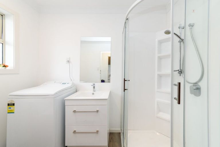 Photo of property in 2/299 Ruahine Street, Terrace End, Palmerston North, 4410