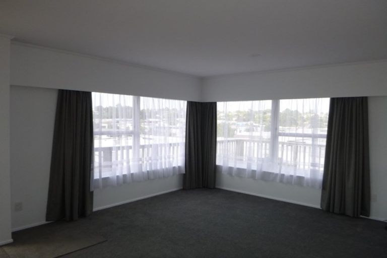 Photo of property in 2/115 Target Road, Wairau Valley, Auckland, 0629