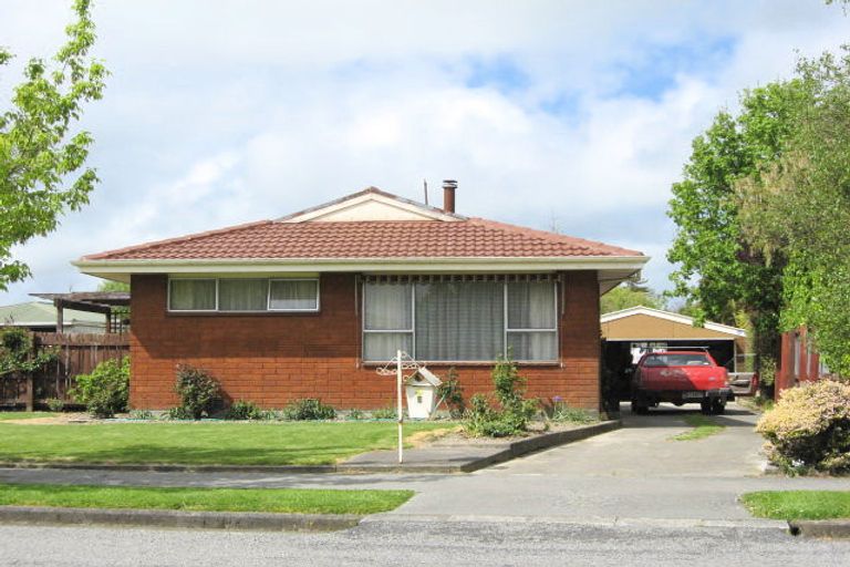 Photo of property in 3 Douglas Street, Rangiora, 7400