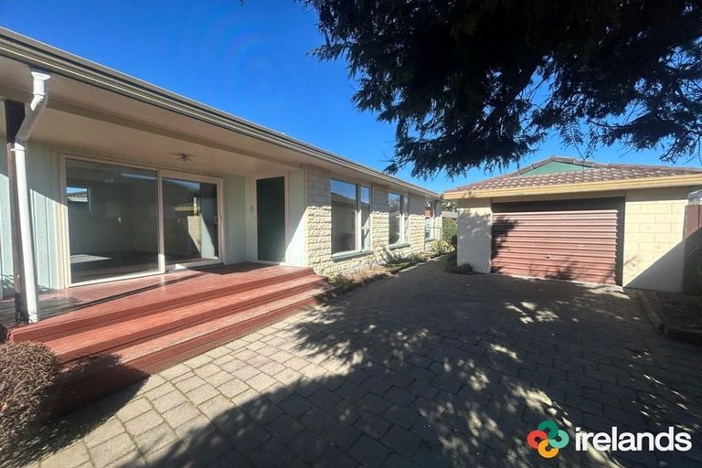 Photo of property in 32 Cowes Street, Avondale, Christchurch, 8061