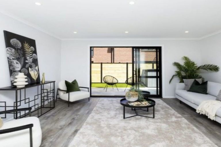 Photo of property in 38 Dahl Drive, Wallaceville, Upper Hutt, 5018